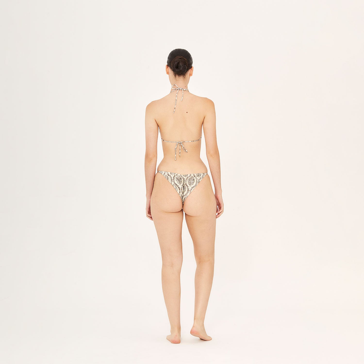 String Bottom Sultana